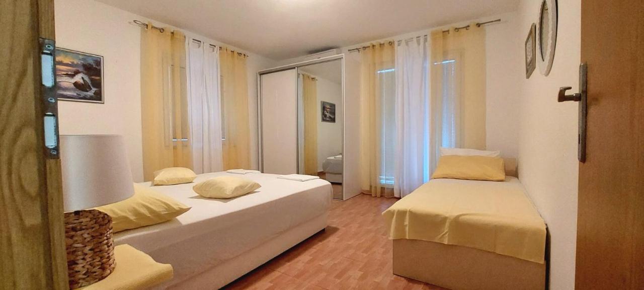 Apartments Mestral Baška Voda Zewnętrze zdjęcie