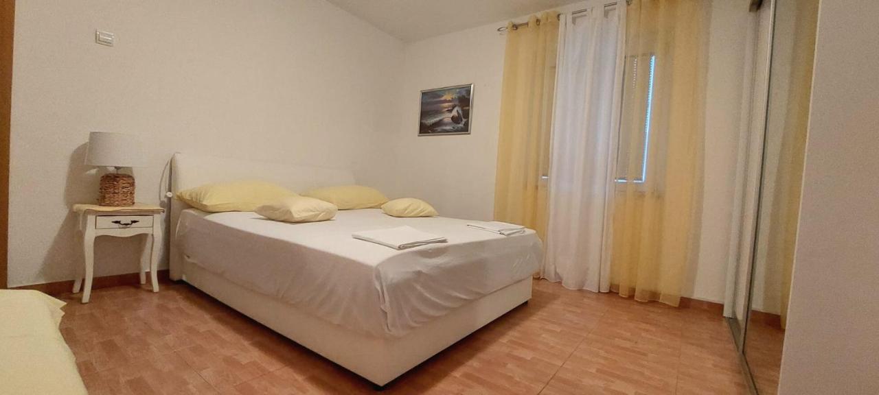 Apartments Mestral Baška Voda Zewnętrze zdjęcie