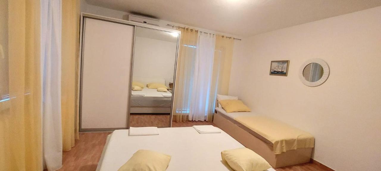 Apartments Mestral Baška Voda Zewnętrze zdjęcie